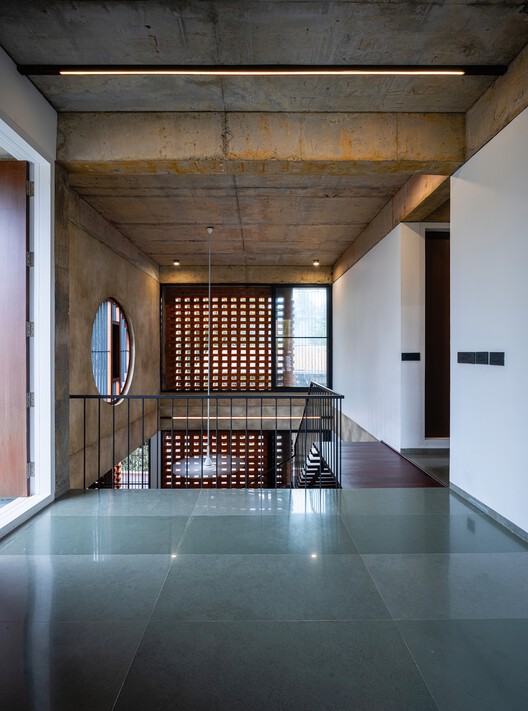The House Veiled In Brick / LIJO.RENY.architects - Image 20 of 29