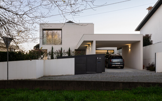 Delães House / ARE ARCHITECTS STUDIO - Exterior Photography, Door