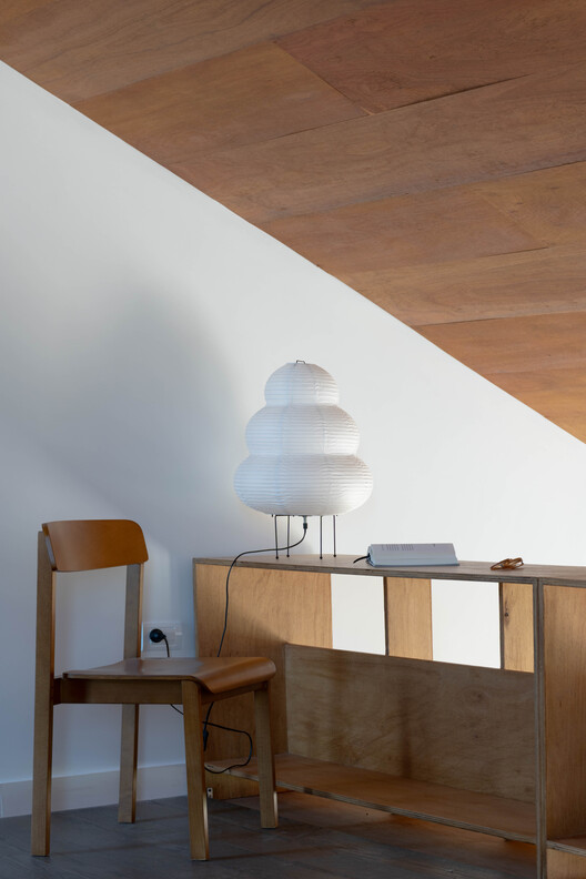 Refugio Shido / 3164.estudio - Fotografía interior, Madera, Iluminación, Sillas