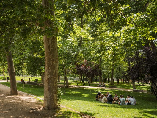 Parque Madrid Río / Burgos & Garrido arquitectos - Fotografía exterior, Jardín