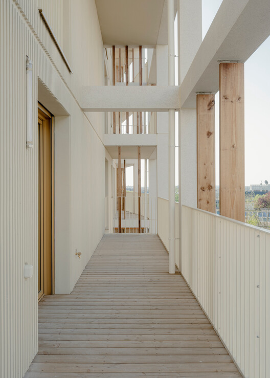 Nanterre Housing / AQMA - Image 4 of 27