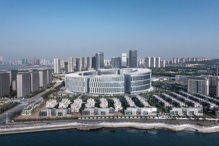 青岛海创中心 / WoWA建筑设计事务所 - 建筑图, 城市