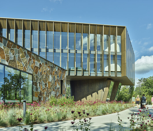 Safdie Architects Completes Expansion of Crystal Bridges Museum in Arkansas Safdie Architects Completes Expansion of Crystal Bridges Museum in Arkansas - Image 12 of 16