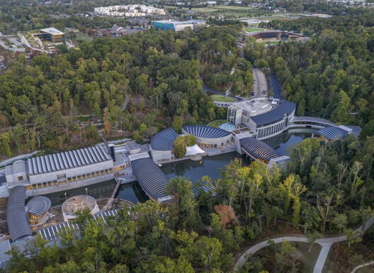 Safdie Architects Completes Expansion of Crystal Bridges Museum in Arkansas Safdie Architects Completes Expansion of Crystal Bridges Museum in Arkansas - Image 13 of 16