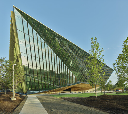 Safdie Architects Completes Expansion of Crystal Bridges Museum in Arkansas Safdie Architects Completes Expansion of Crystal Bridges Museum in Arkansas - Image 14 of 16