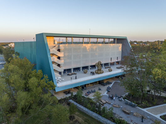 Safdie Architects Completes Expansion of Crystal Bridges Museum in Arkansas Safdie Architects Completes Expansion of Crystal Bridges Museum in Arkansas - Image 5 of 16
