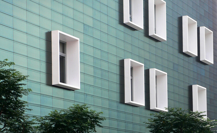 Ventilated Facades and Fire Performance: A Global Approach to the System - Image 7 of 7
