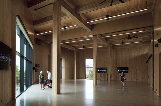 Paul Albrechtsen Visitor Centre / Stantec Architecture Paul Albrechtsen Visitor Centre / Stantec Architecture - Interior Photography, Wood