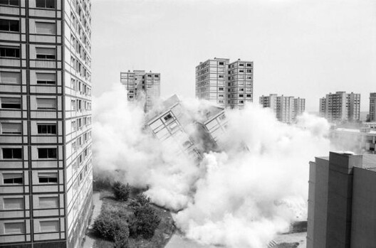 Unearthing the Ground: Architecture and the Politics of Soil - Image 4 of 25