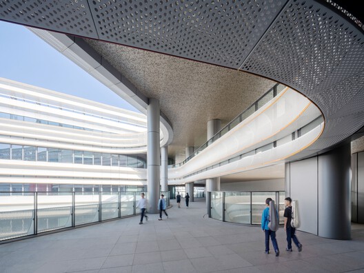 Shenzhen Mingwan School / Perkins&Will - Interior Photography, Stairs, Column