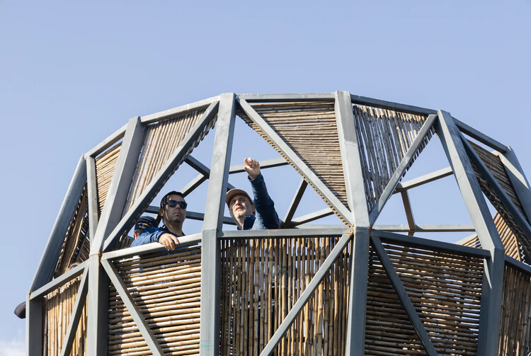 Architecture Inspired by Birds: Fundación Cosmos and the Wetland Parks of Chile - Image 4 of 25