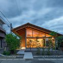 House with a Slit Roof / KOMINORU Design - Exterior Photography, Houses