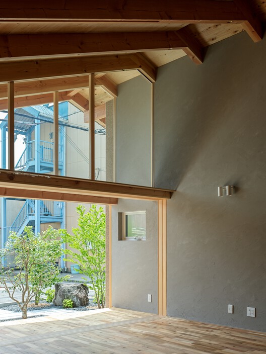 House with a Slit Roof / KOMINORU Design - Image 8 of 16