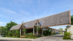 La Naya Restaurant / WOFF