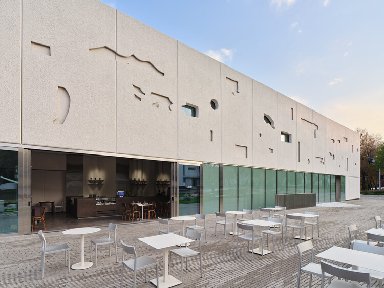 JER café at Tselinny Center of Contemporary Culture  / NAAW - Exterior Photography, Coffee Shop Interiors