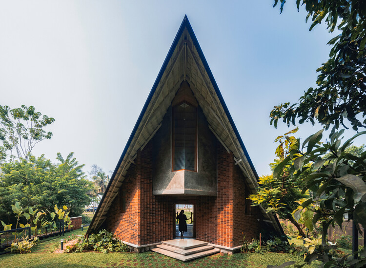 La Casa De Papel / Bhoomija Creations - Houses