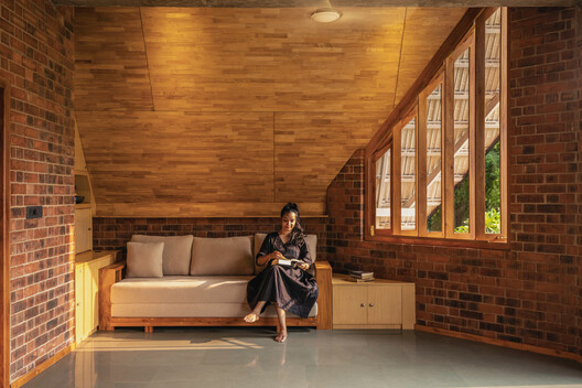 La Casa De Papel / Bhoomija Creations - Interior Photography, Wood, Brick