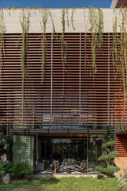 Valaya Villa / tHE gRID Architects Research and Design Studio - Image 11 of 40