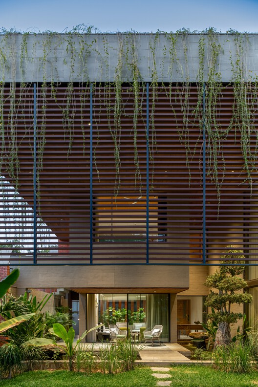 Valaya Villa / tHE gRID Architects Research and Design Studio - Image 30 of 40