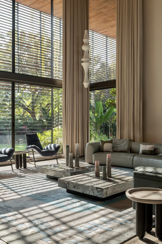 Valaya Villa / tHE gRID Architects Research and Design Studio - Interior Photography, Living Room, Sofa, Wood, Chair, Table