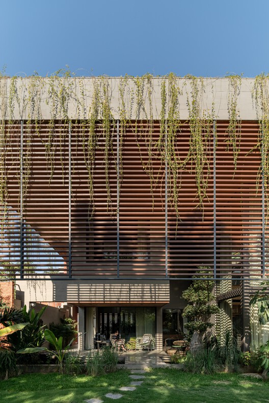 Valaya Villa / tHE gRID Architects Research and Design Studio - Image 8 of 40
