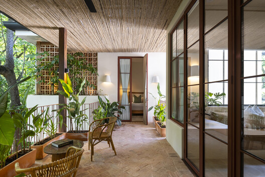 Sendero Villas / LOOP Design Studio - Fotografía interior, Comedor, Sillas