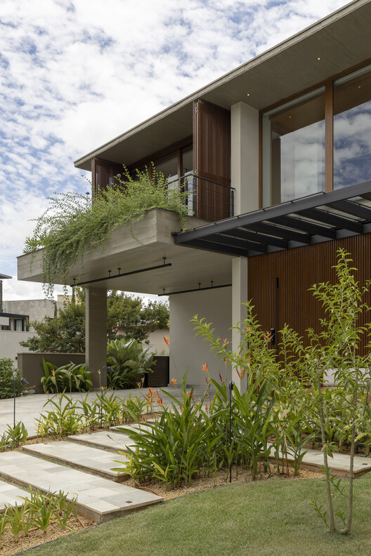 Casa Siena / Estúdio Cidade - Fotografía exterior, Balcón, Patio interior