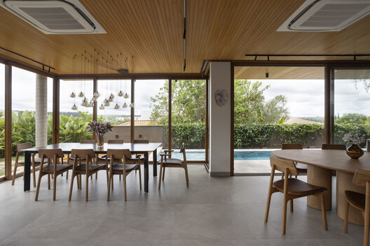 Casa Siena / Estúdio Cidade - Fotografía interior, Comedor, Madera, Sillas