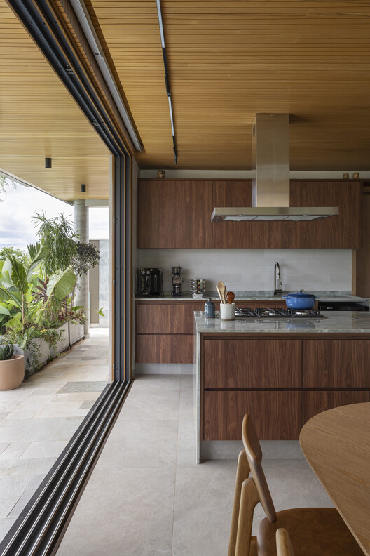 Casa Siena / Estúdio Cidade - Fotografía interior, Cocina, Madera, Encimera, Sillas