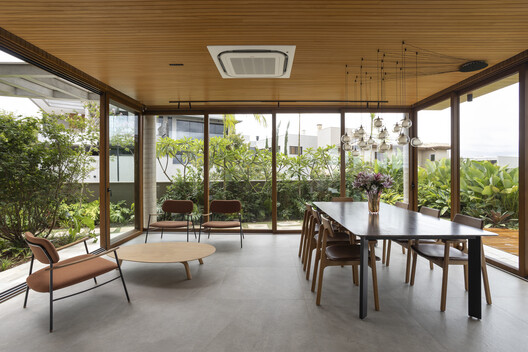 Casa Siena / Estúdio Cidade - Fotografía interior, Comedor, Madera, Sillas