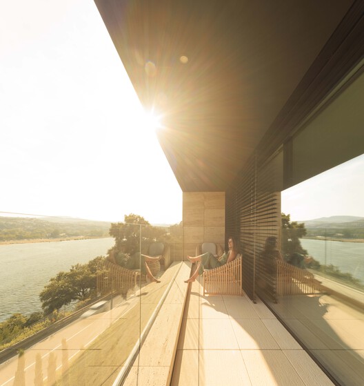 Flumen House / MUTANT Architecture & Design - Interior Photography, Waterfront, Coast