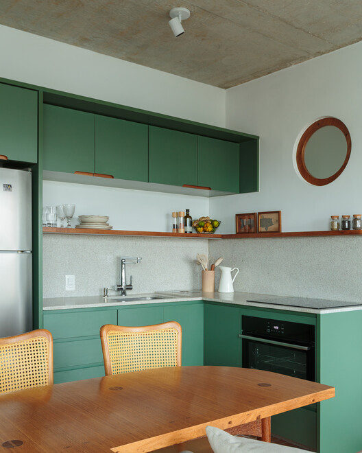 Capote Apartment / Mina Estúdio Capote Apartment / Mina Estúdio - Interior Photography, Kitchen, Wood, Countertop, Lighting