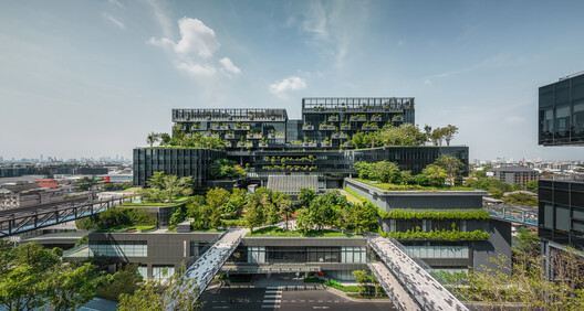 Glass Pavillion / M space - Image 5 of 24