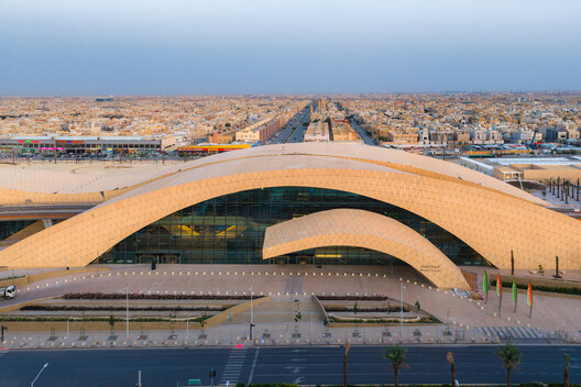 Arriyadh Western Metro Station / Omrania