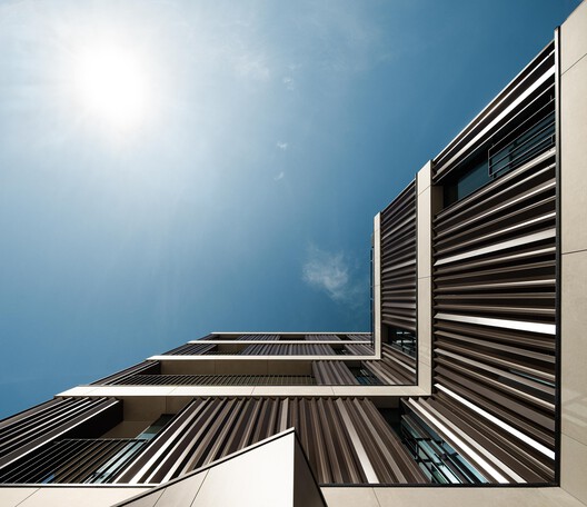 Edificio Square – Esgueira, Aveiro / RVdM Arquitectos Edificio Square – Esgueira, Aveiro / RVdM Arquitectos - Imagen 6 de 28