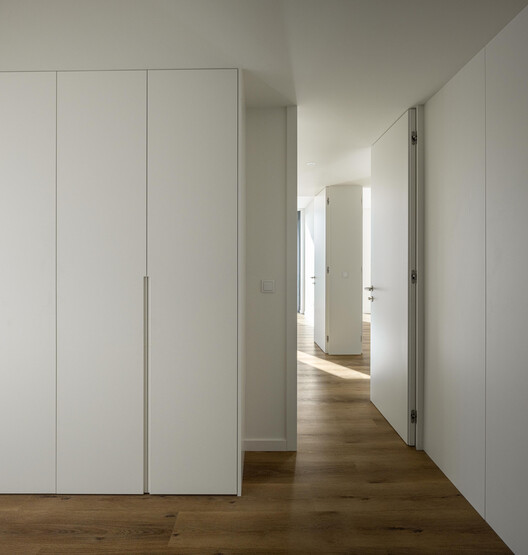 Edificio Square – Esgueira, Aveiro / RVdM Arquitectos Edificio Square – Esgueira, Aveiro / RVdM Arquitectos - Fotografía interior