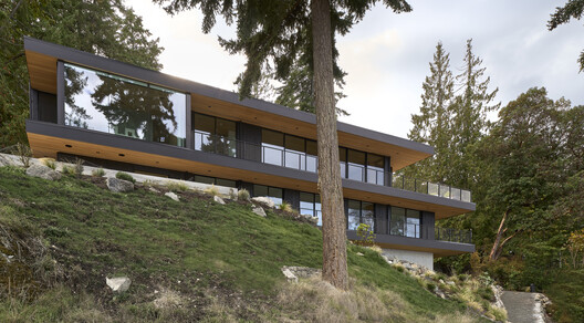 Layer House / W O V E N Architecture and Design - Exterior Photography