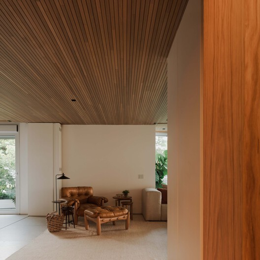 AK Apartment / Estúdio PRG Arquitetura + Mariana Ferretti Interiores - Image 7 of 14