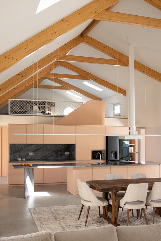 The Porch House / Vasco Burnay Arquitectura The Porch House / Vasco Burnay Arquitectura - Interior Photography, Kitchen, Wood, Lighting, Chair, Countertop, Beam