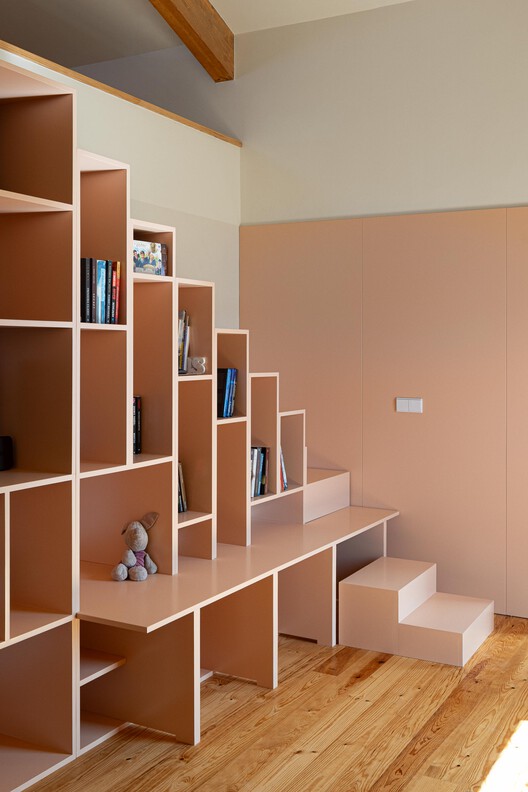The Porch House / Vasco Burnay Arquitectura The Porch House / Vasco Burnay Arquitectura - Interior Photography, Closet, Shelving, Wood, Stairs