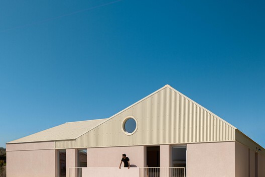 The Porch House / Vasco Burnay Arquitectura The Porch House / Vasco Burnay Arquitectura - Exterior Photography