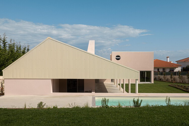 Casa do Alpendre / Vasco Burnay Arquitectura - Fotografia de Exterior, Casas, Aido