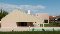 The Porch House / Vasco Burnay Arquitectura