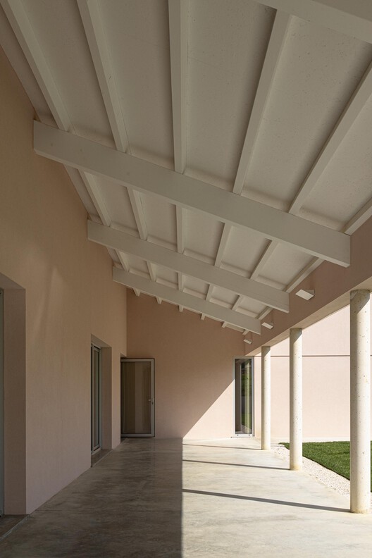 The Porch House / Vasco Burnay Arquitectura The Porch House / Vasco Burnay Arquitectura - Image 29 of 45