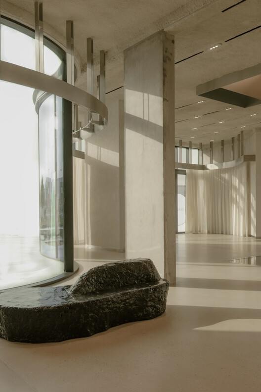 OUNASS Stage Dubai / VAUST Studio - Image 13 of 17