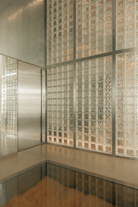 OUNASS Stage Dubai / VAUST Studio - Image 14 of 17