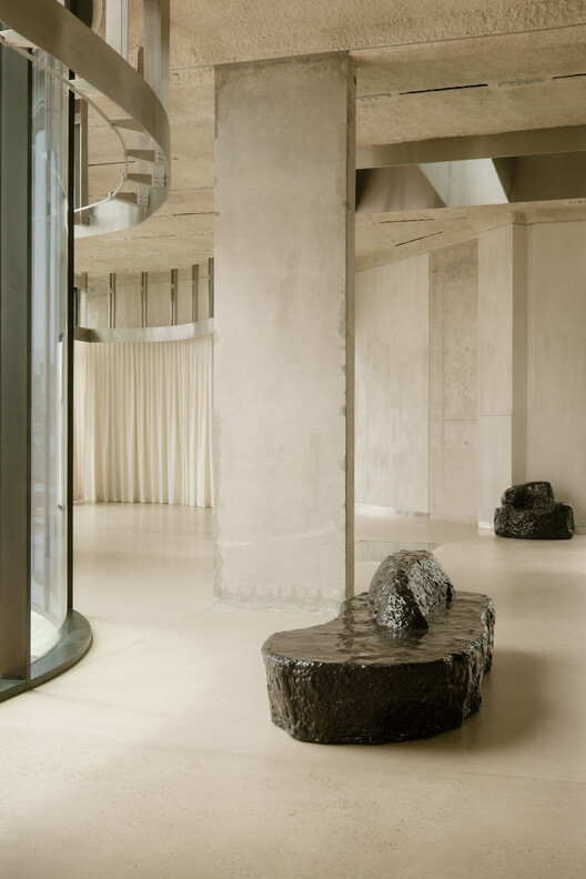 OUNASS Stage Dubai / VAUST Studio - Image 11 of 17