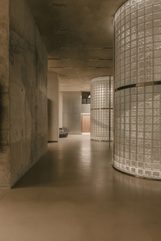OUNASS Stage Dubai / VAUST Studio - Image 12 of 17