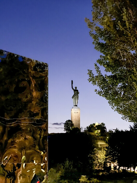 Pavilion Reflection of Infinity / Alberto Collet + MEDS (Meetings of Design Students) - Exterior Photography