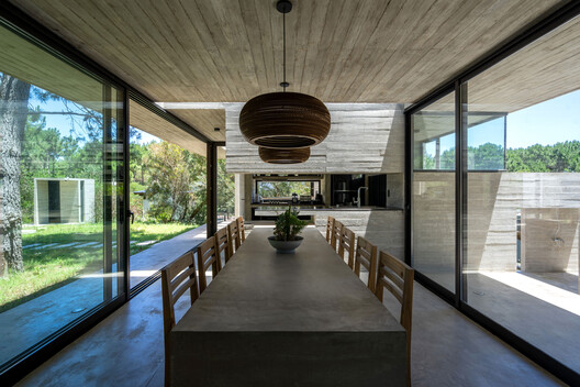 Senderos House / Besonias Almeida Arquitectos Senderos House / Besonias Almeida Arquitectos - Interior Photography, Wood, Beam